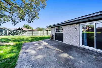 1316 Beverly Lane, Streamwood, IL 60107 - Photo 25