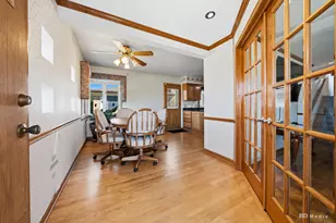 8607 S Tripp Ave, Chicago, IL 60652 - Photo 3