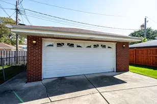 8607 S Tripp Ave, Chicago, IL 60652 - Photo 25