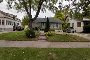 2813 Ezekiel Ave, Zion, IL 60099 - Photo 1