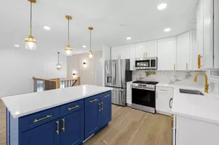 8119 Eastwood Ln, Woodridge, IL 60517 - Photo 7