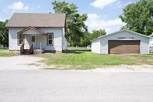 507 Commercial St, Chenoa, IL 61726 - Photo 19