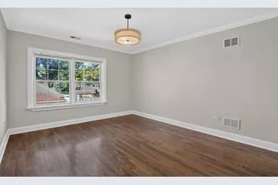1005 Woodlawn Avenue, Des Plaines, IL 60016 - Photo 21