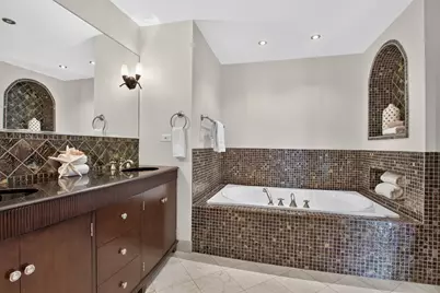 1005 Woodlawn Avenue, Des Plaines, IL 60016 - Photo 19