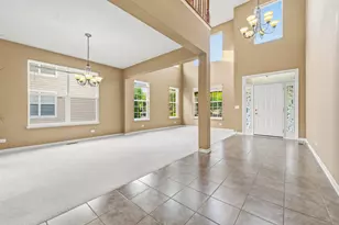 2023 Torino Dr, Elgin, IL 60123 - Photo 5