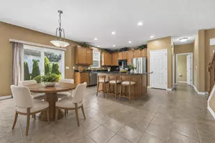 2023 Torino Dr, Elgin, IL 60123 - Photo 11