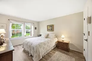 60 Winding Run Ln, Streamwood, IL 60107 - Photo 13