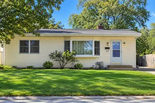 329 S 12th St, Saint Charles, IL 60174 - Photo 1
