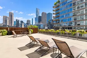 200 W Grand Ave, Chicago, IL 60610 - Photo 11