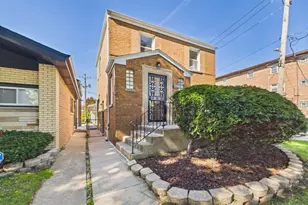 8714 S Merrill Ave, Chicago, IL 60617 - Photo 1