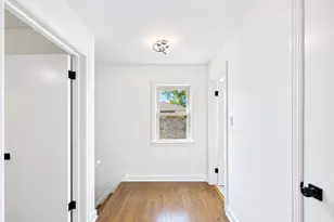 8714 S Merrill Ave, Chicago, IL 60617 - Photo 19