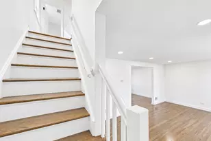 8714 S Merrill Ave, Chicago, IL 60617 - Photo 17