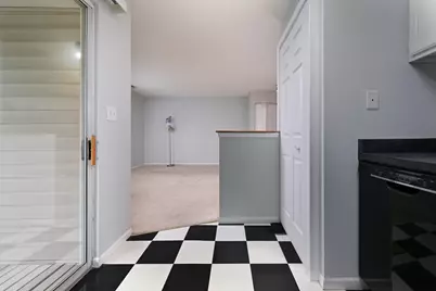 59 Gant Circle #G, Streamwood, IL 60107 - Photo 9