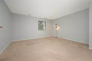 59 Gant Cir, Streamwood, IL 60107 - Photo 13