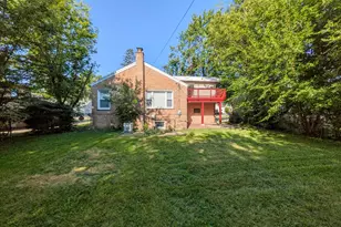 8825 S California Ave, Evergreen Park, IL 60805 - Photo 19