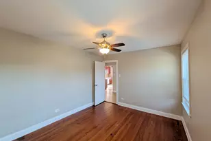 8825 S California Ave, Evergreen Park, IL 60805 - Photo 5