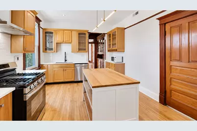 2502 W Augusta Boulevard #3, Chicago, IL 60622 - Photo 5
