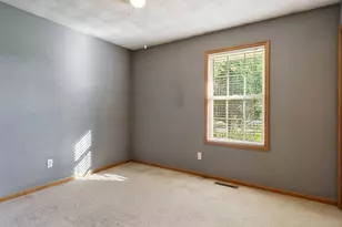 645 Winfield Dr, South Beloit, IL 61080 - Photo 33