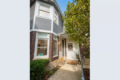 3325 N Racine Avenue #A, Chicago, IL 60657 - Photo 1