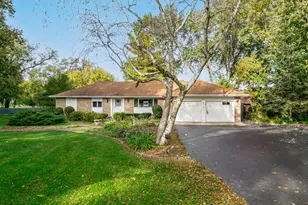 4917 Wayside Dr, McHenry, IL 60051 - Photo 1