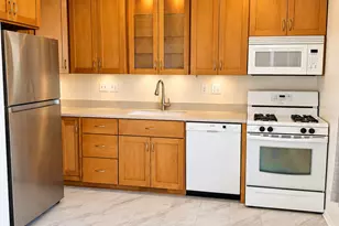 3S120 Briarwood Dr, Warrenville, IL 60555 - Photo 9