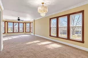 8612 Kimball Ave, Skokie, IL 60076 - Photo 11