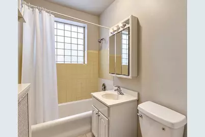 8612 Kimball Avenue, Skokie, IL 60076 - Photo 9
