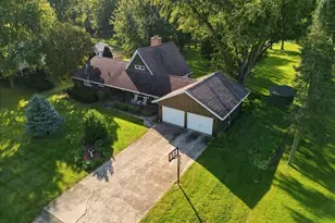 1401 E 28th St, Sterling, IL 61081 - Photo 7