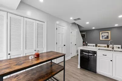 1688 Normantown Road, Naperville, IL 60564 - Photo 7