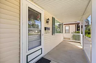 1107 W Bridge St, Streator, IL 61364 - Photo 5