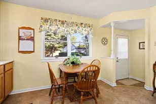 1107 W Bridge St, Streator, IL 61364 - Photo 13