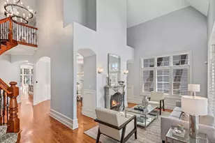 849 E Hillside Rd, Naperville, IL 60540 - Photo 7