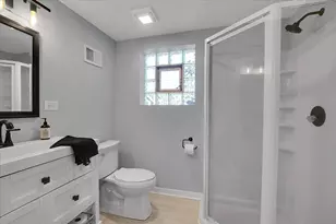 9248 S 89th Ave, Hickory Hills, IL 60457 - Photo 25
