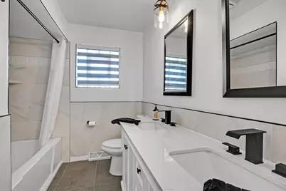 9248 S 89th Avenue, Hickory Hills, IL 60457 - Photo 13