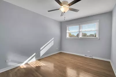 9248 S 89th Avenue, Hickory Hills, IL 60457 - Photo 19