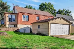 1010 10th Ave, Fulton, IL 61252 - Photo 3