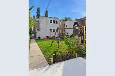 5670 W Higgins Avenue #2, Chicago, IL 60630 - Photo 7