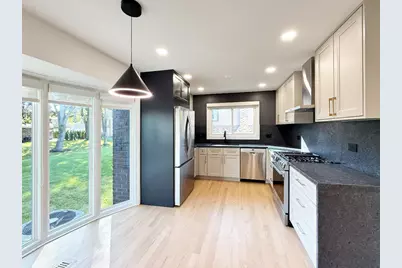 3103 N Wilshire Lane, Arlington Heights, IL 60004 - Photo 5