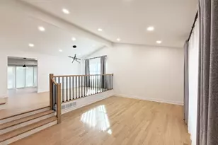 3103 N Wilshire Ln, Arlington Heights, IL 60004 - Photo 3