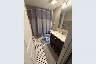 674 Pinecrest Drive #302, Prospect Heights, IL 60070 - Photo 11