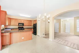 306 Remington Dr, Saint Charles, IL 60175 - Photo 9