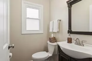 1012 W Mallard Dr, Palatine, IL 60067 - Photo 11