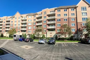 8300 Concord Dr, Morton Grove, IL 60053 - Photo 19