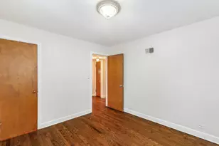 8216 N Caldwell Ave, Niles, IL 60714 - Photo 9