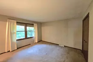 10852 W Fairbanks Ave, Beach Park, IL 60099 - Photo 25