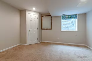 270 W Winding Trail Cir, Round Lake, IL 60073 - Photo 41
