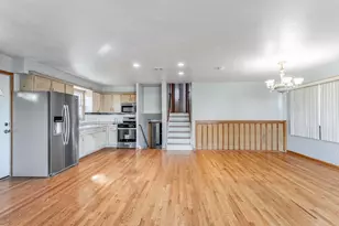 7832 Lamon Ave, Burbank, IL 60459 - Photo 5