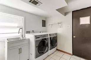 7832 Lamon Ave, Burbank, IL 60459 - Photo 21