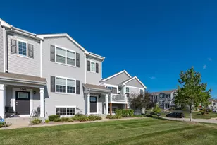 2543 Bella Dr, Pingree Grove, IL 60140 - Photo 3