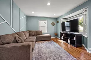 513 Fremont St, West Chicago, IL 60185 - Photo 3